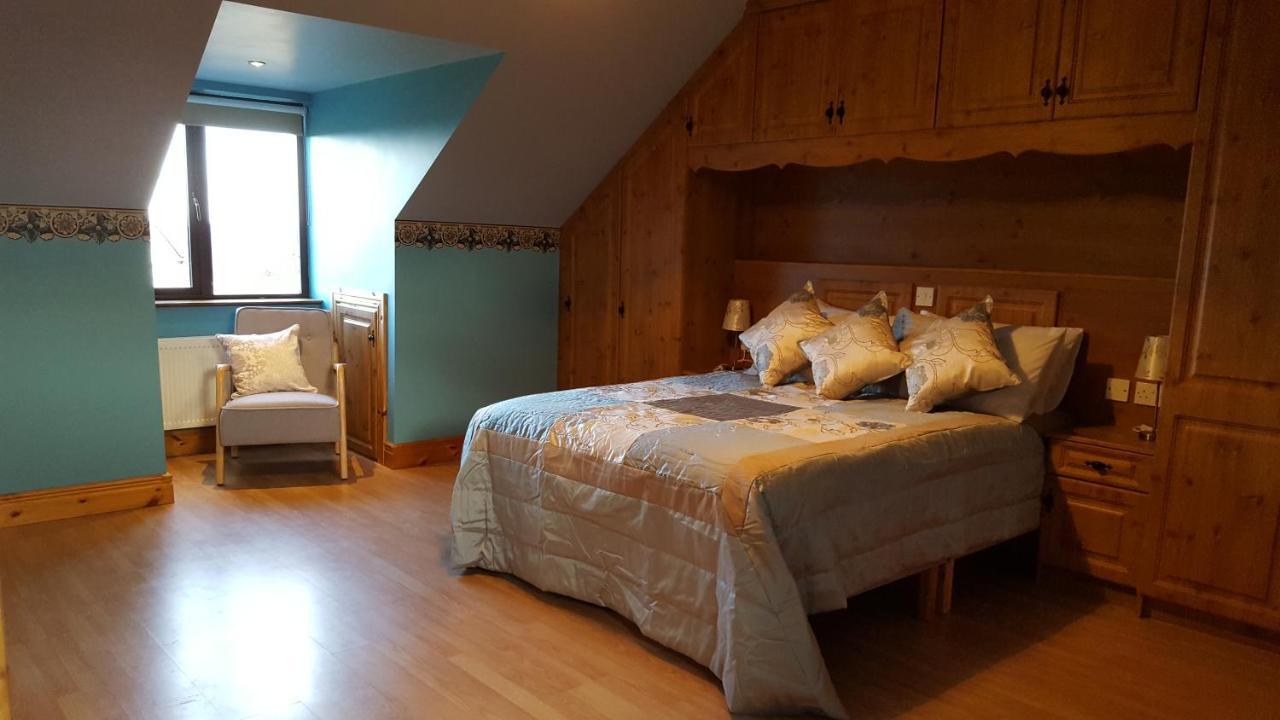 Leroy'S Lodge Headford 외부 사진